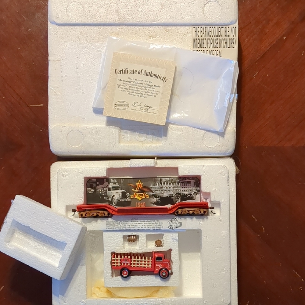 2016 Hawthorne Village Budweiser Delivers Through The Years Train Car And Truck